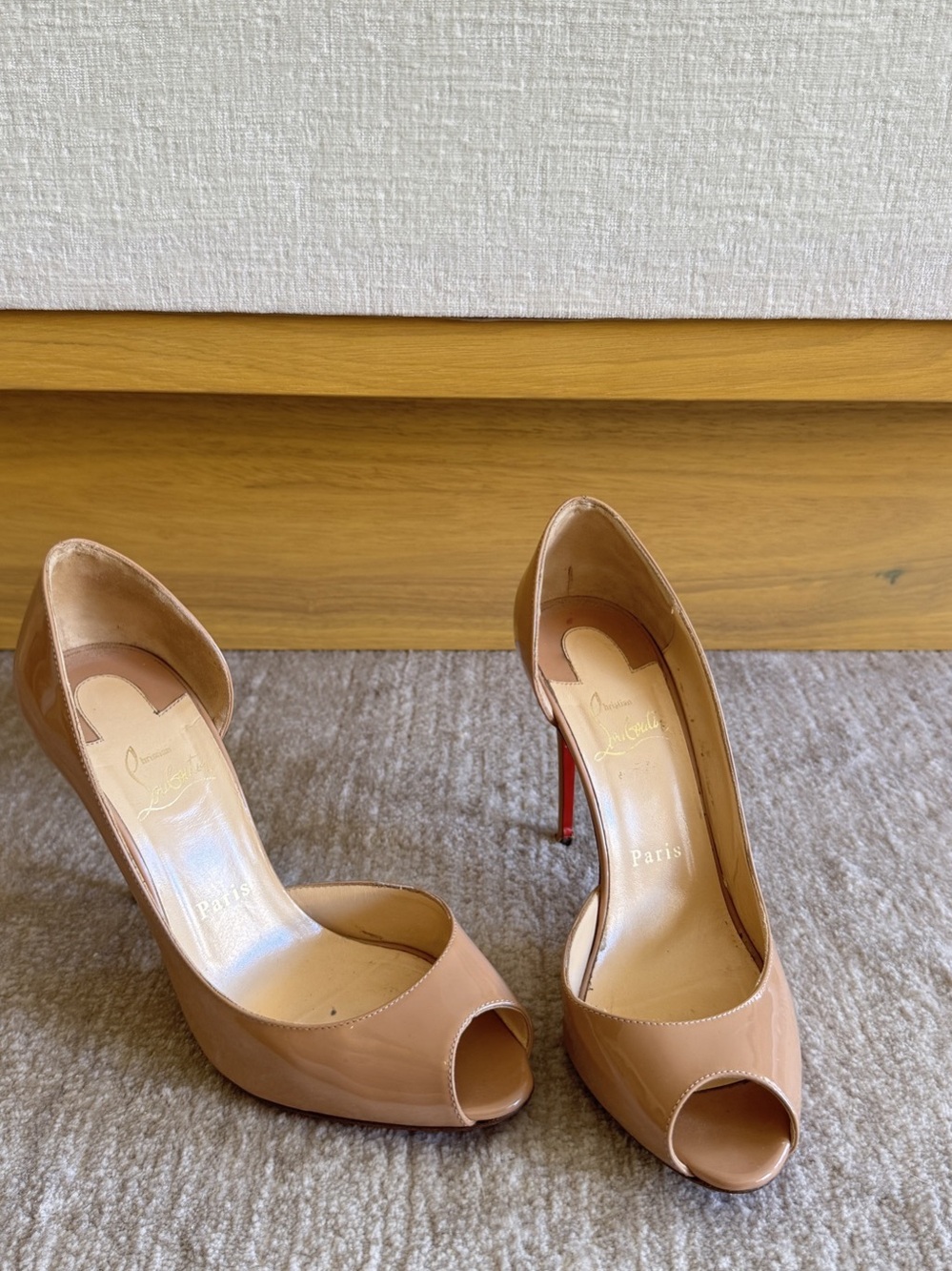 Christian Louboutin New Declic Peep Toe Pump Pumps Nude